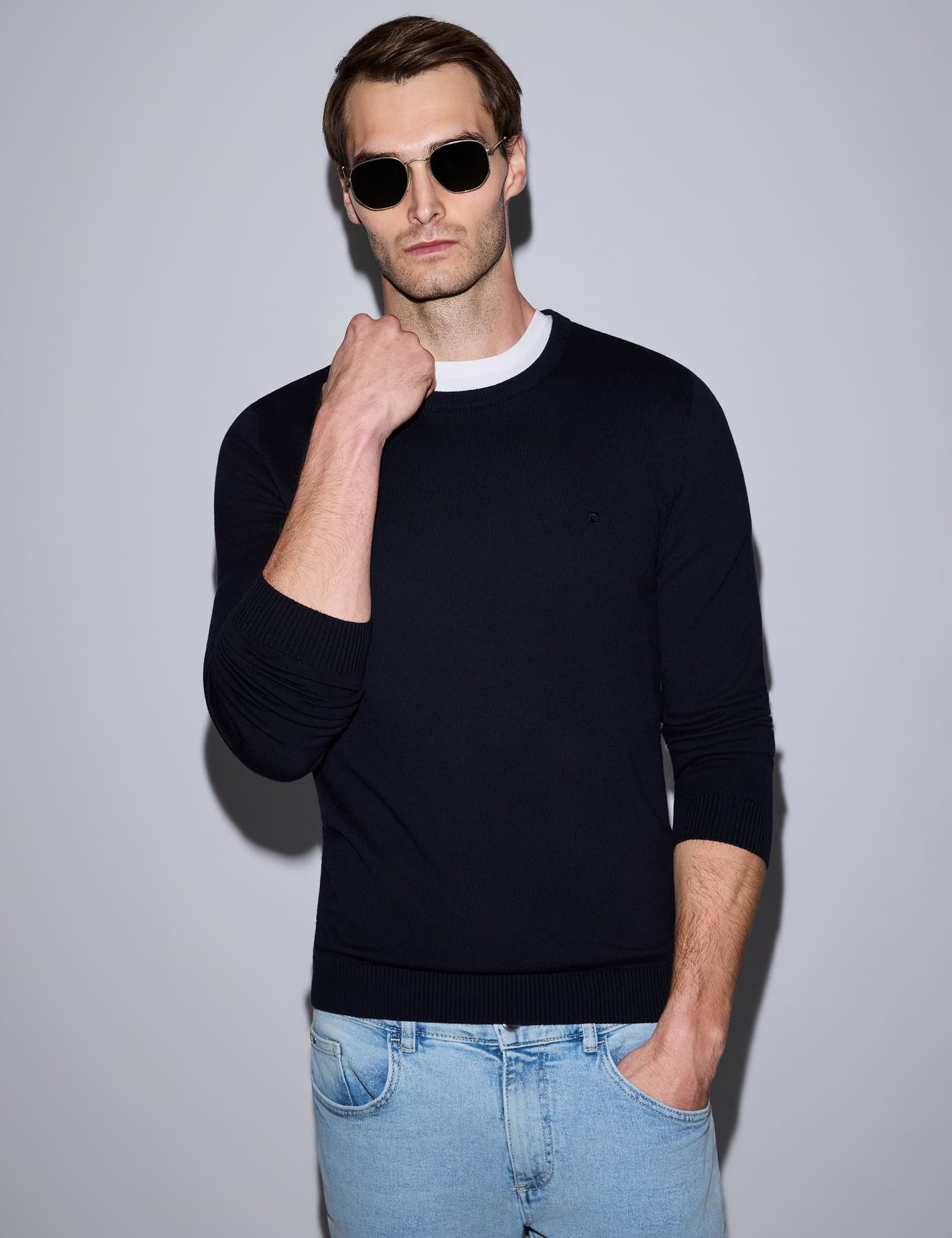 Men's sweater